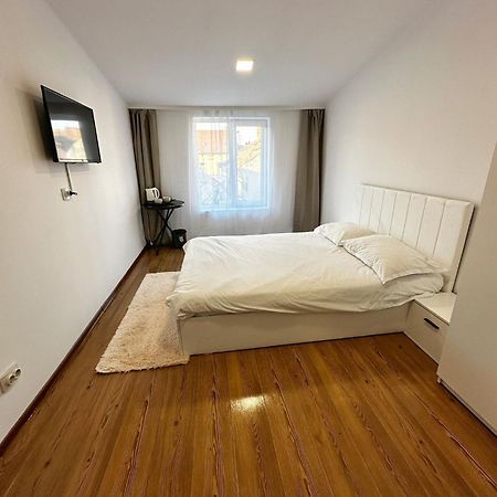 Residence Ultracentral Braşov Extérieur photo